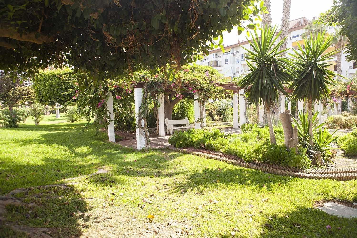 A 100M De Playa Piscina Y Todos Los Servicios Appartement Torrox Buitenkant foto