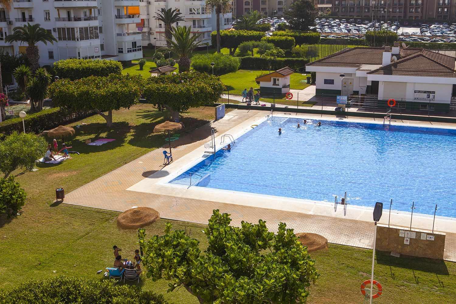 A 100M De Playa Piscina Y Todos Los Servicios Appartement Torrox Buitenkant foto