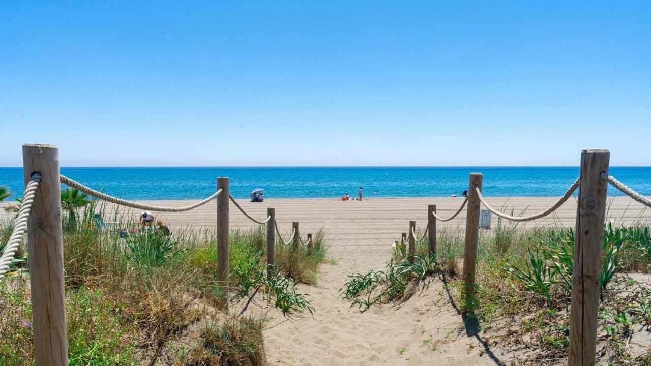 A 100M De Playa Piscina Y Todos Los Servicios Appartement Torrox Buitenkant foto
